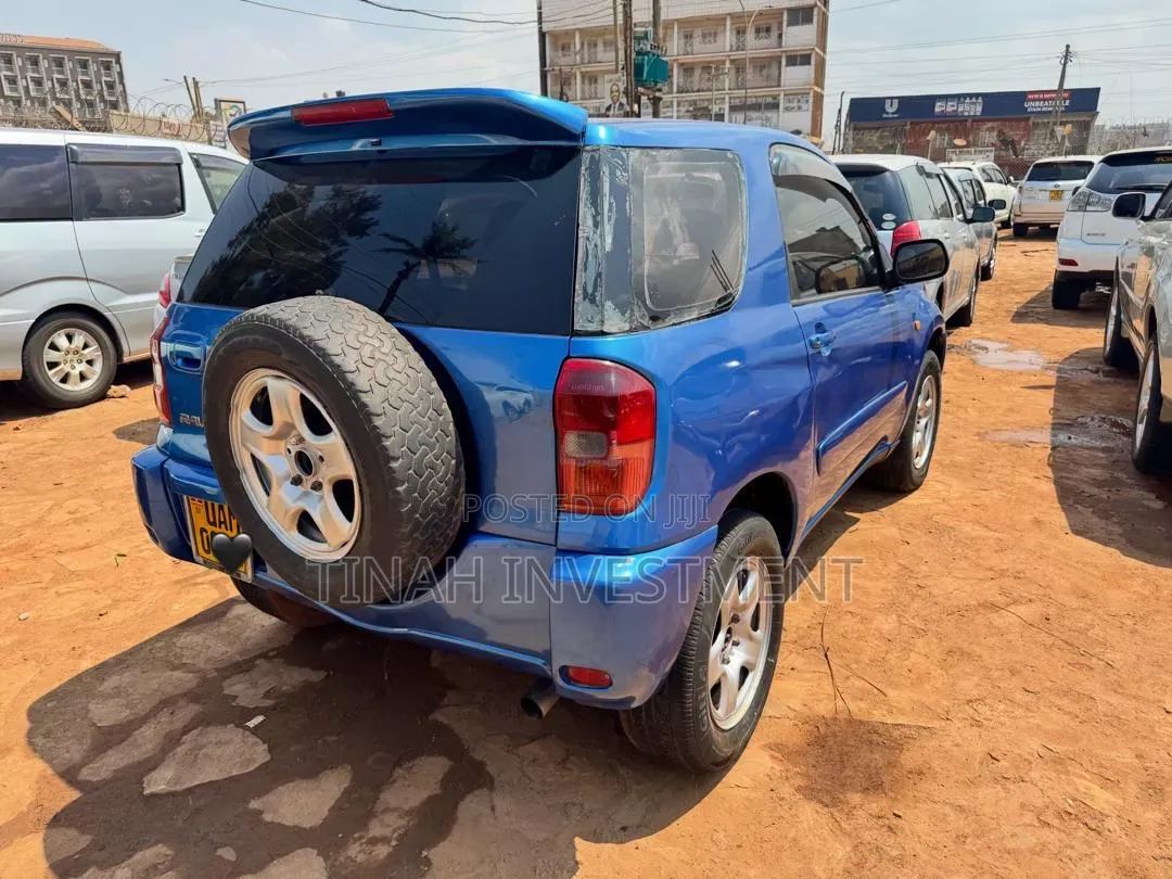 Toyota RAV4 Automatic 2000 Blue