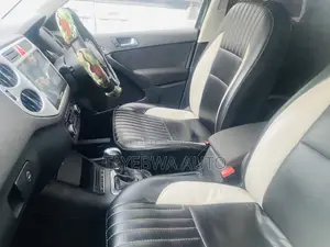 Volkswagen Tiguan 2012