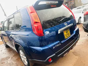 Nissan X-Trail 2.0 Petrol XE 2010