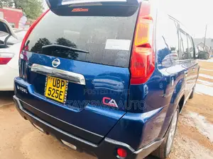Nissan X-Trail 2.0 Petrol XE 2010