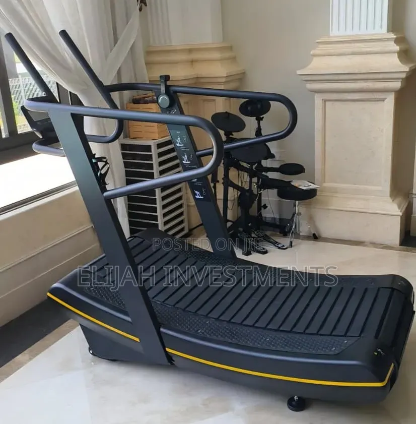 Non-Motorized, Self-Powered Curved Treadmill