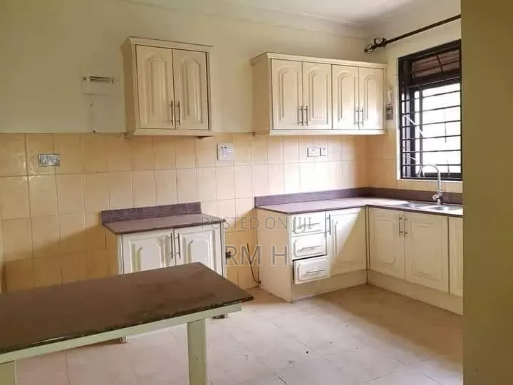 4bdrm Duplex in Lubowa, Central Division for rent
