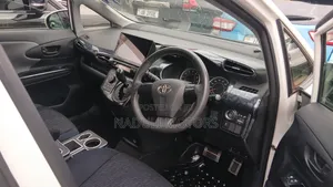 Toyota Wish 2017 White
