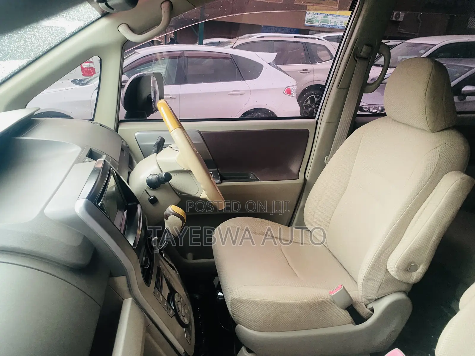Toyota Noah 2010 Blue