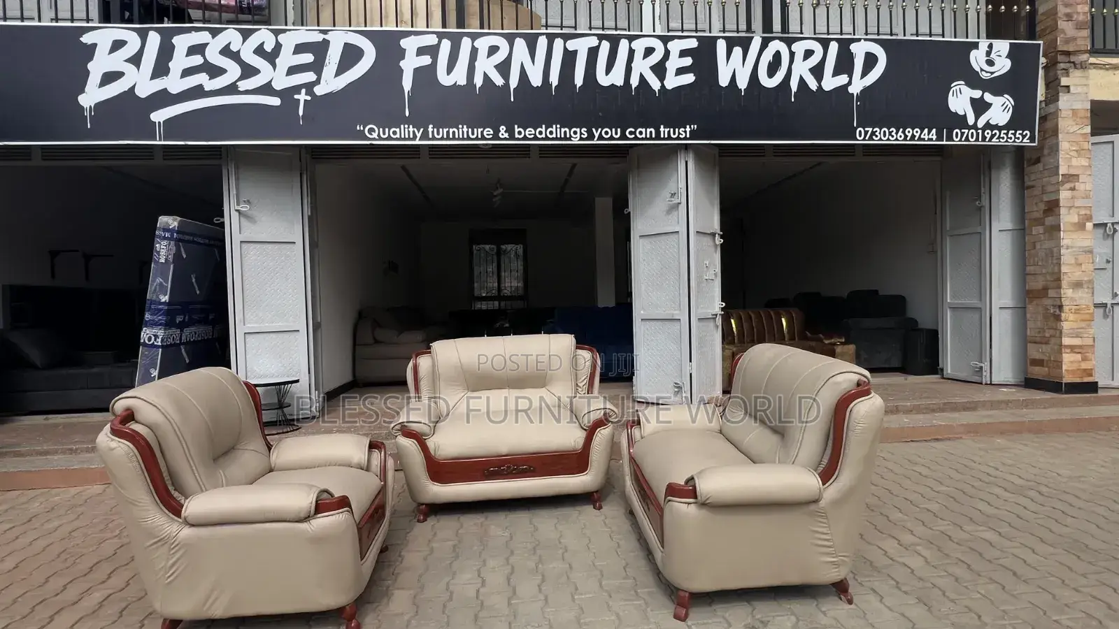 Pure Leather Sofa With Fibre Inside