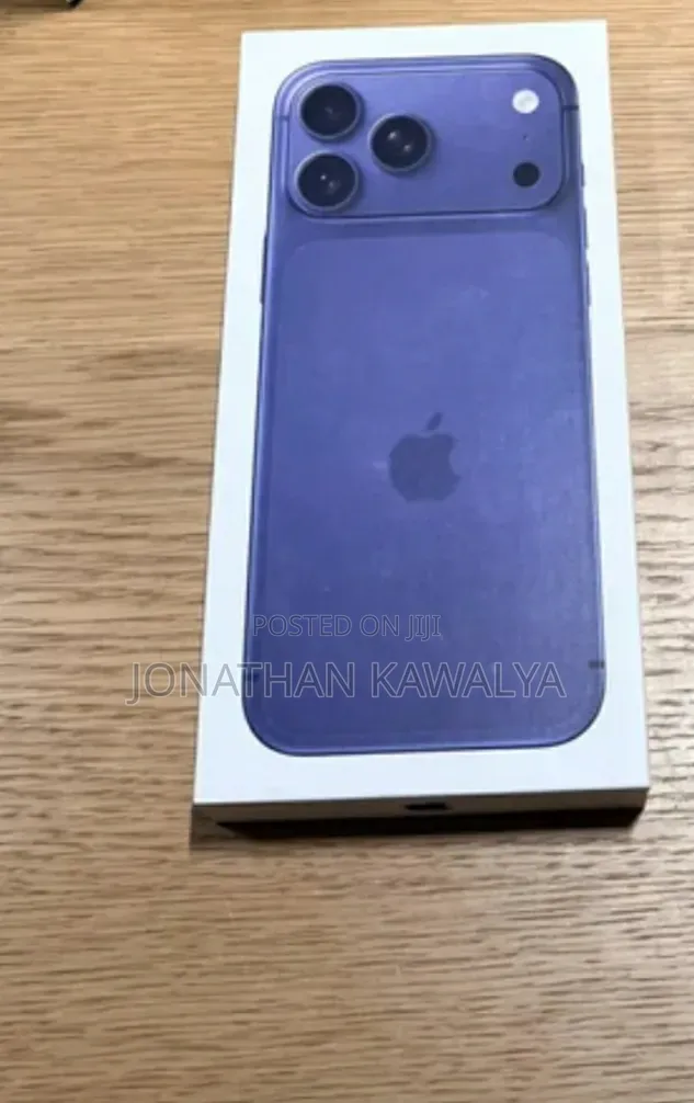 New Apple iPhone 17 Pro Max 512 GB Yellow