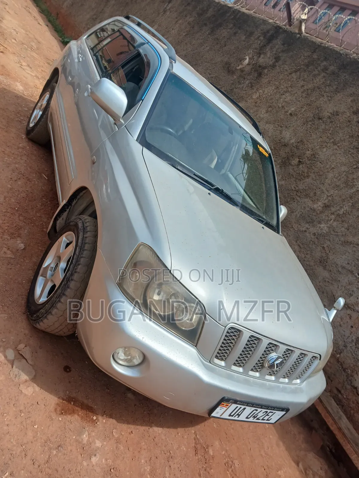 Toyota Kluger 2002 Silver