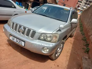 Toyota Kluger 2002 Silver