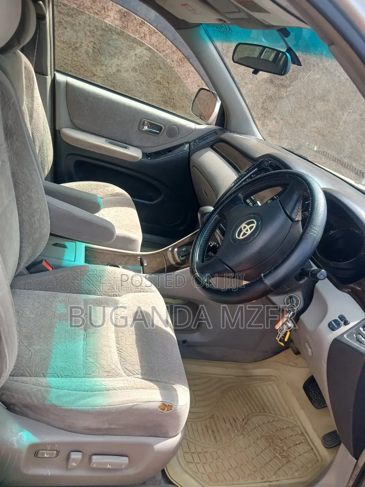 Toyota Kluger 2002 Silver