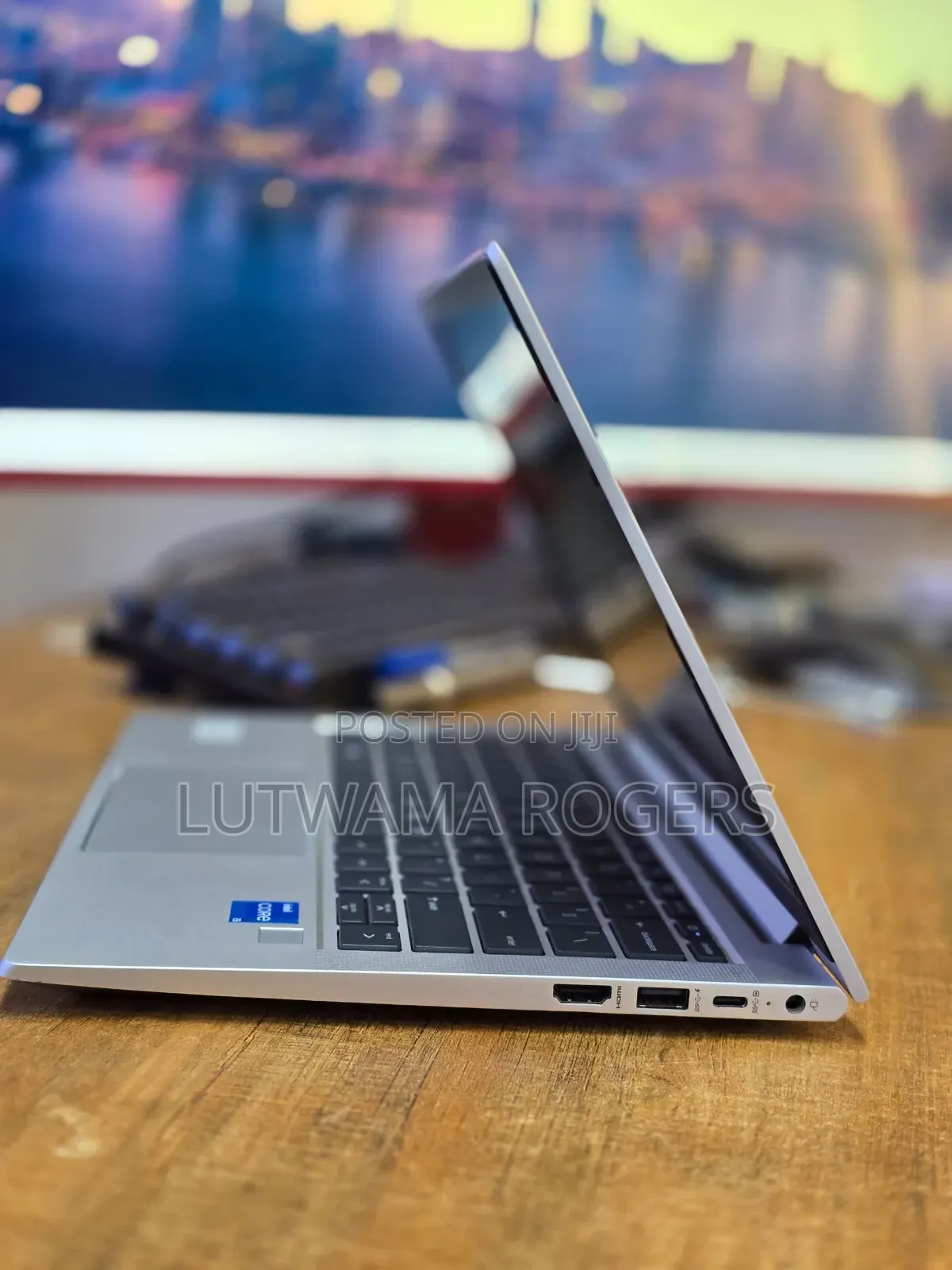 Laptop HP EliteBook 640 G10 8GB Intel Core i7 SSD 256GB