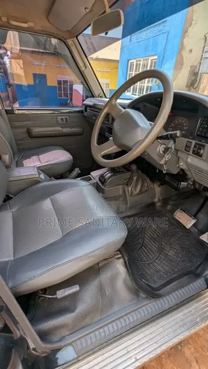 Toyota Land Cruiser Prado 1995 Green