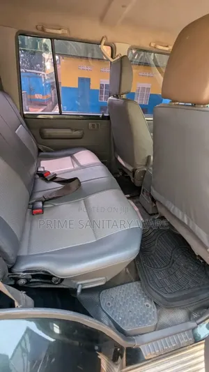 Toyota Land Cruiser Prado 1995 Green