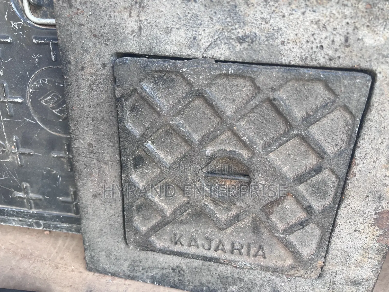 Manholes 30 by 30(Fibre)
