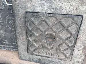 Manholes 30 by 30(Fibre)