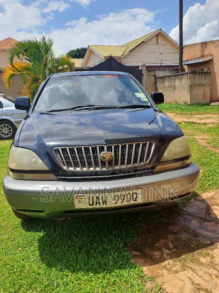 Toyota Harrier 1999 Black