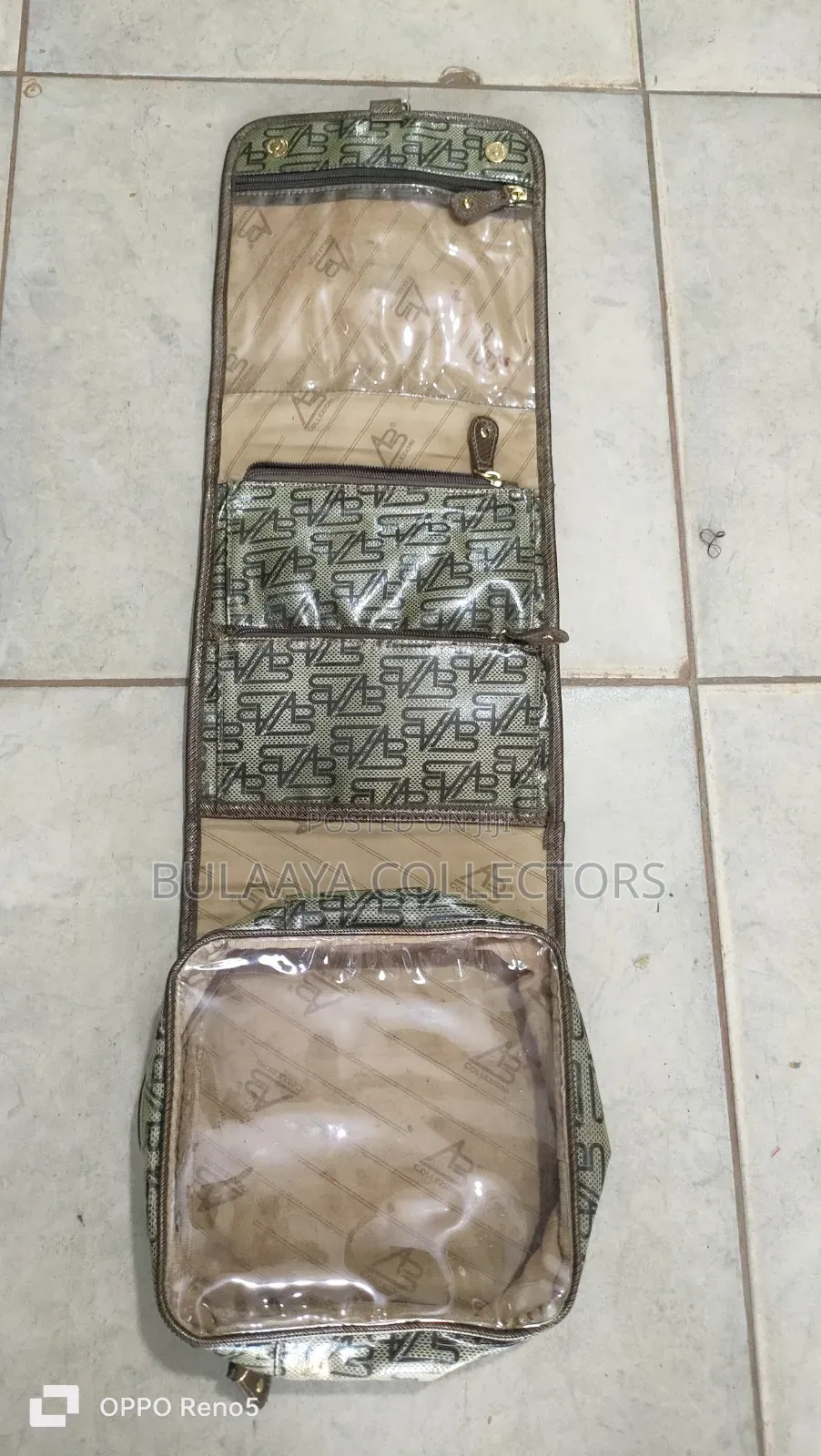 Uk Used Hanging Travel Toiletry Bag.