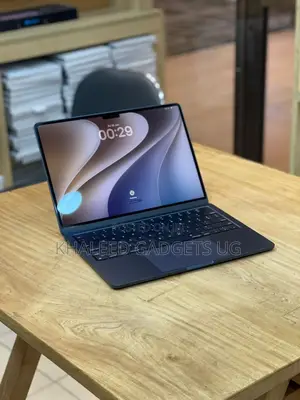 Laptop Apple MacBook Air 2022 M2 8GB Apple M2 SSD 512GB
