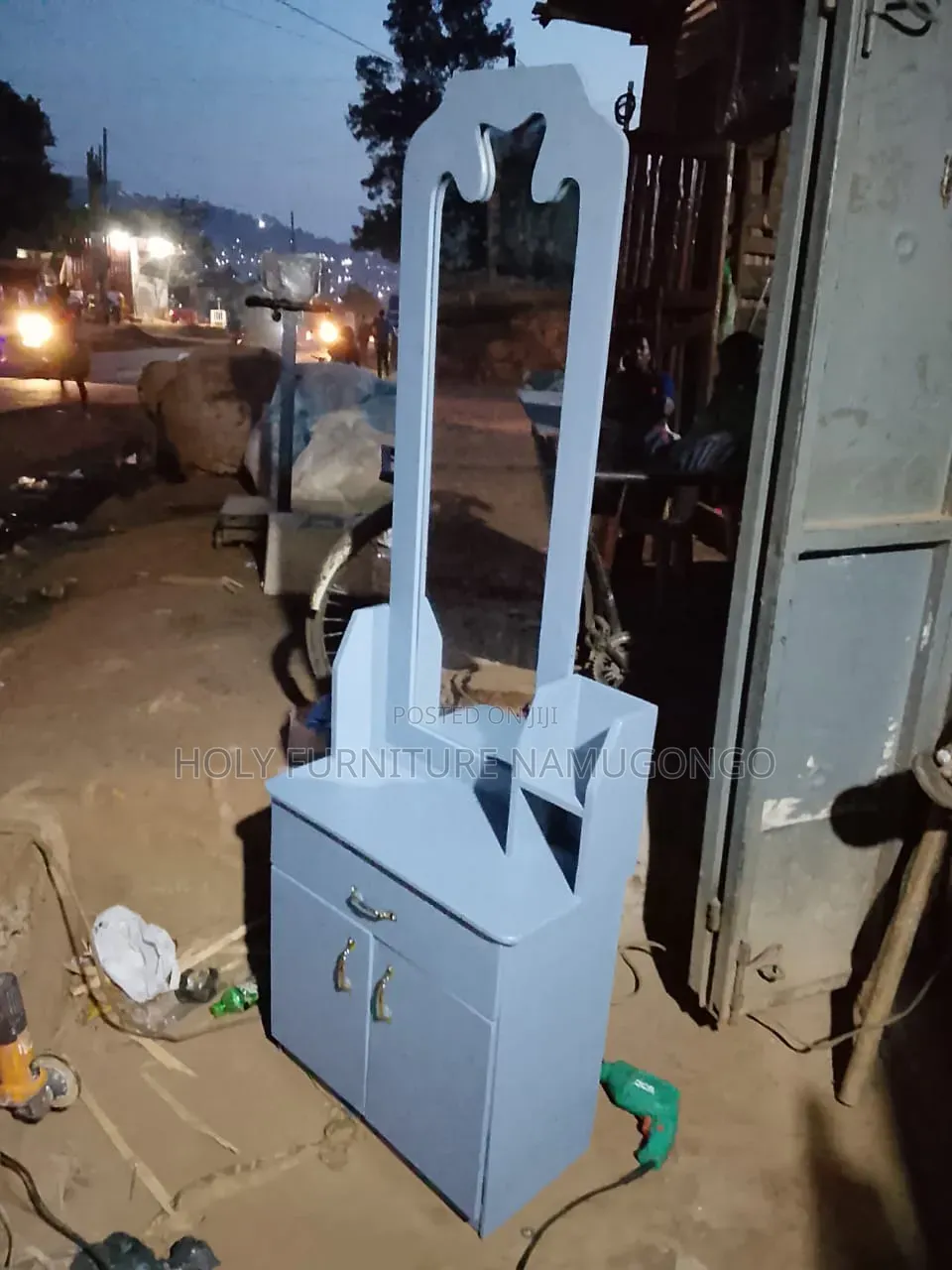 Dressing Mirror Made in Wood