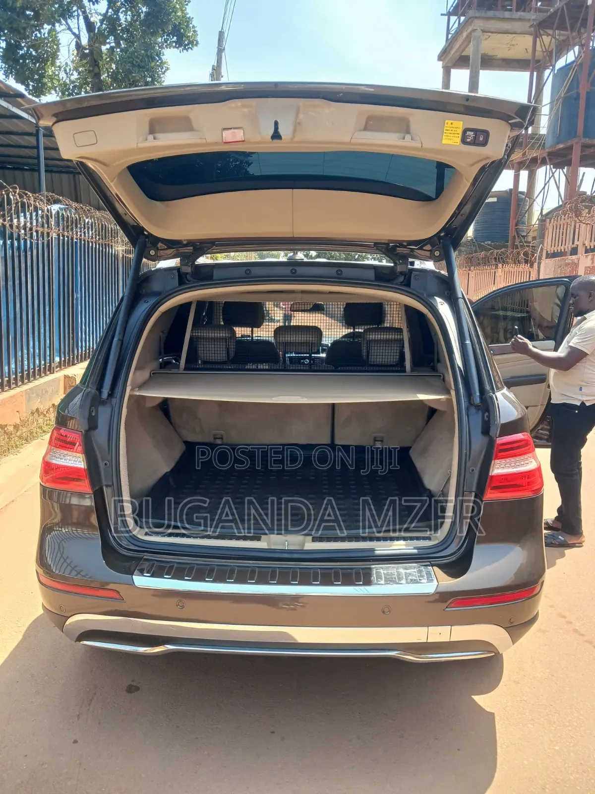 Mercedes-Benz M Class 2014 Brown