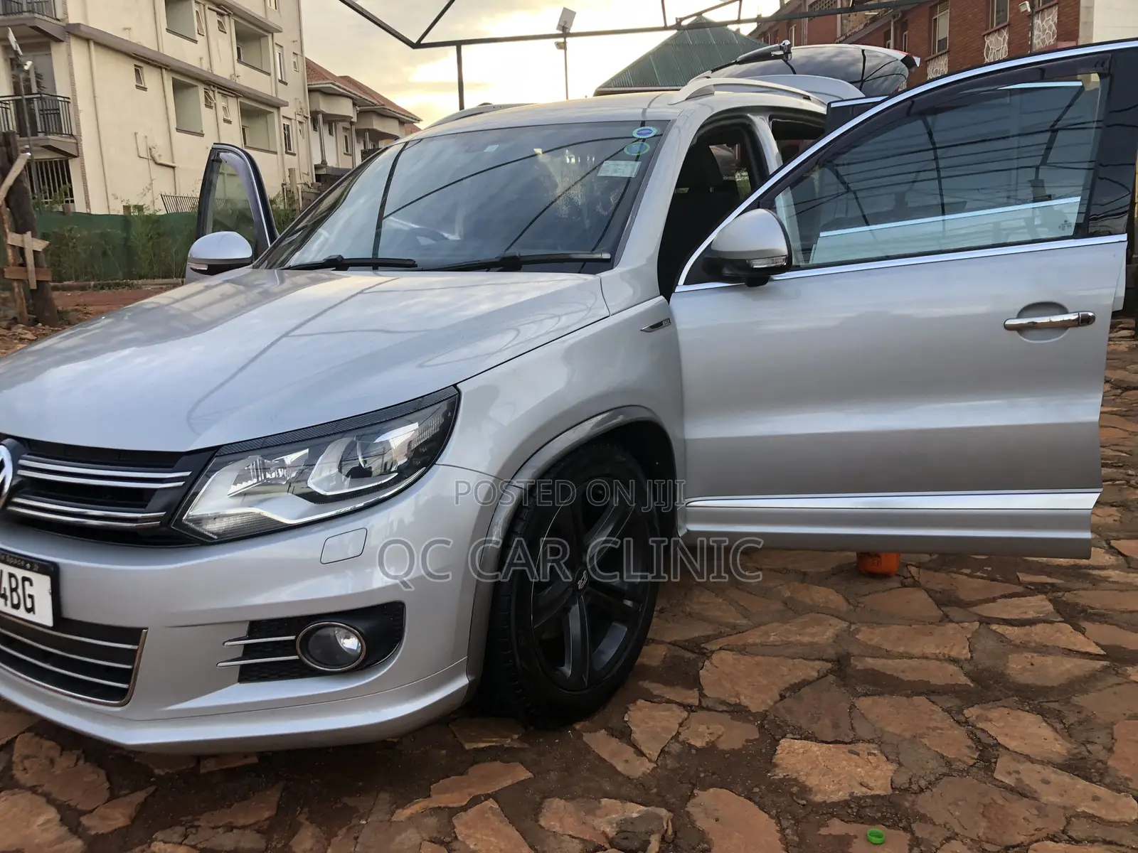 Volkswagen Tiguan R-Line 4dr SUV (2.0L 4cyl Turbo 6A) 2014 Silver