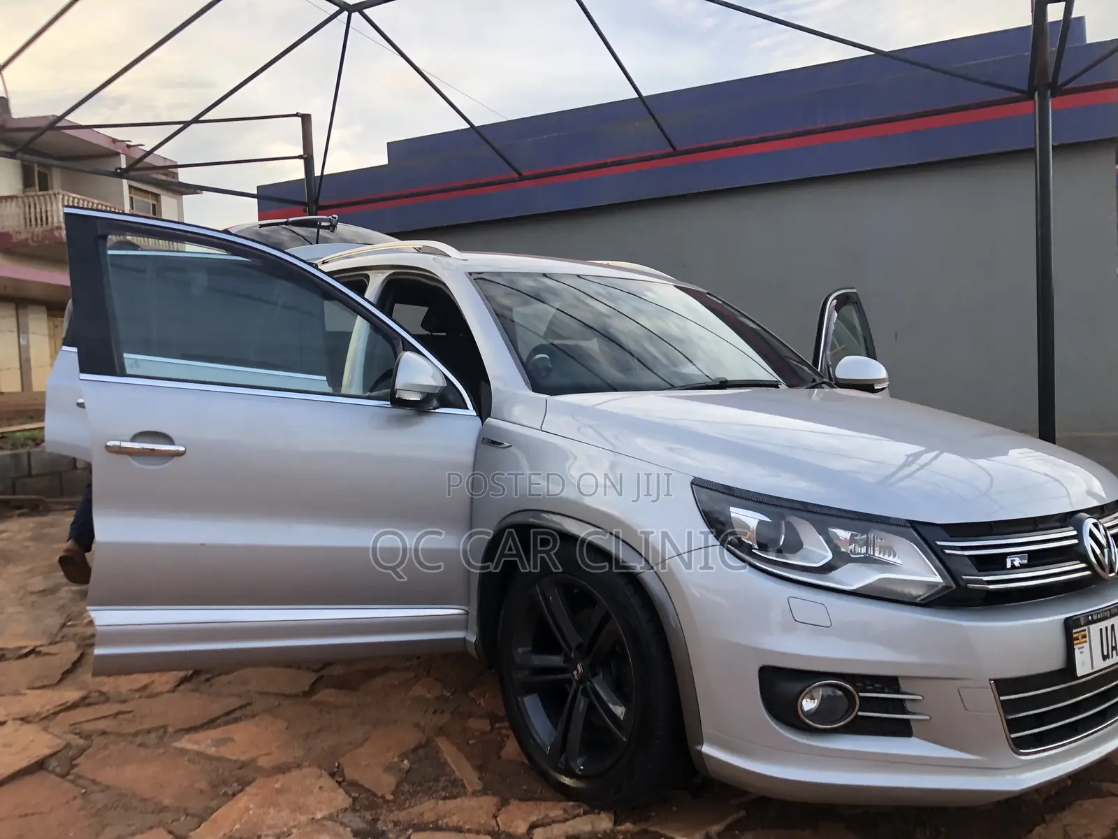 Volkswagen Tiguan R-Line 4dr SUV (2.0L 4cyl Turbo 6A) 2014 Silver