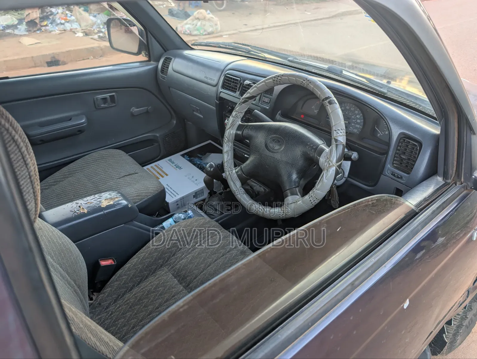 Toyota Hilux 2004 Blue