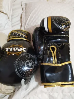 Adjustable Bench , Boxing Gloves And Training Pads At A Big Discount