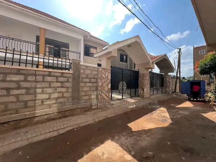 4bdrm Duplex in Bukooto, Nakawa for rent