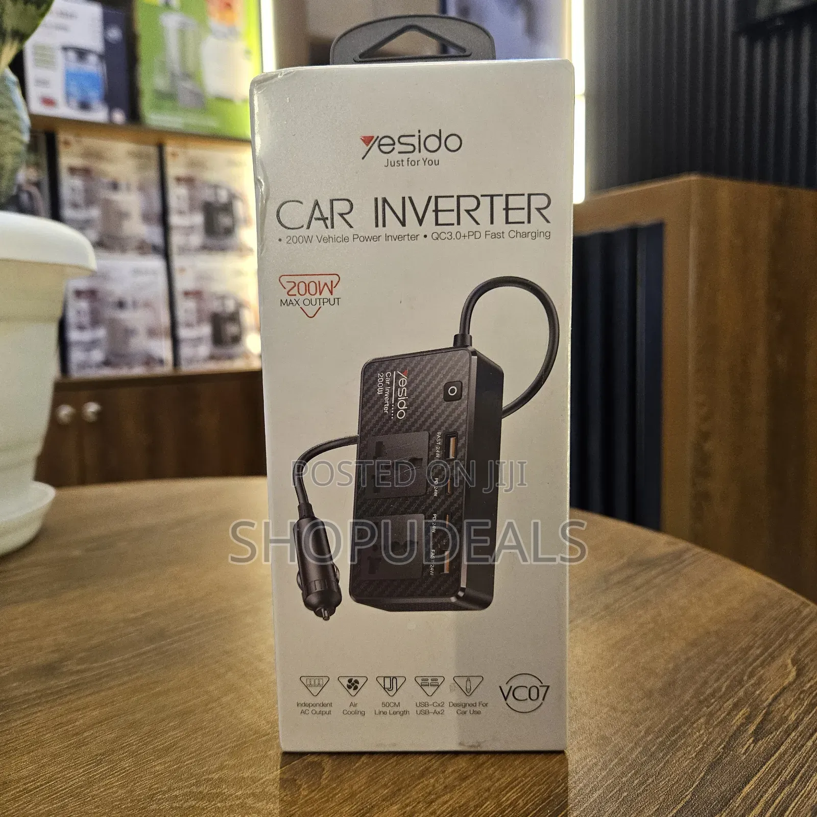 Yesido 200w Vehicle Power Inverter With Qc3.0+Pd Fast Charging