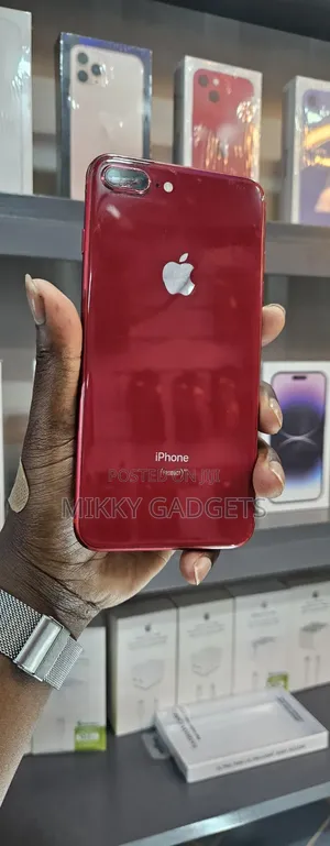 Apple iPhone 8 Plus 64 GB Red