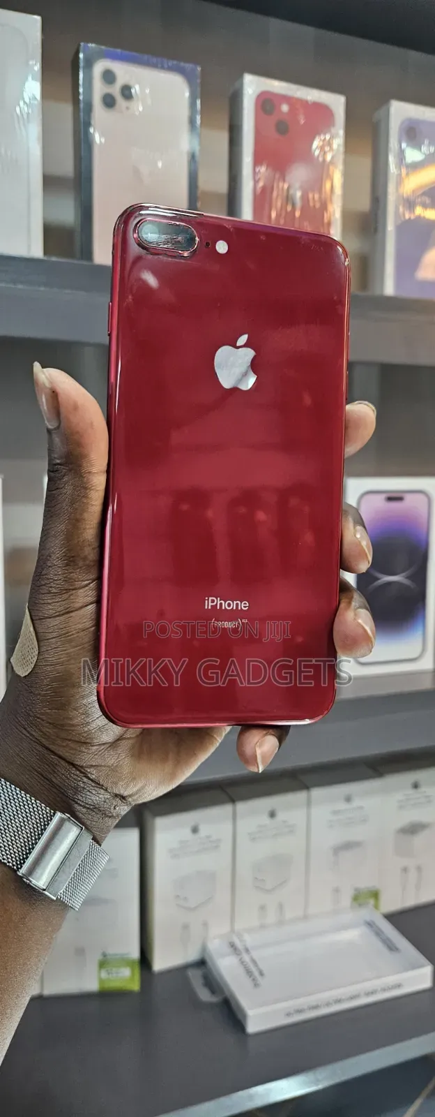 Apple iPhone 8 Plus 64 GB Red