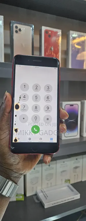 Apple iPhone 8 Plus 64 GB Red