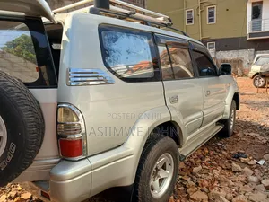 Toyota Land Cruiser Prado 2004 Silver