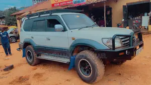 Toyota Land Cruiser Prado 1998 White