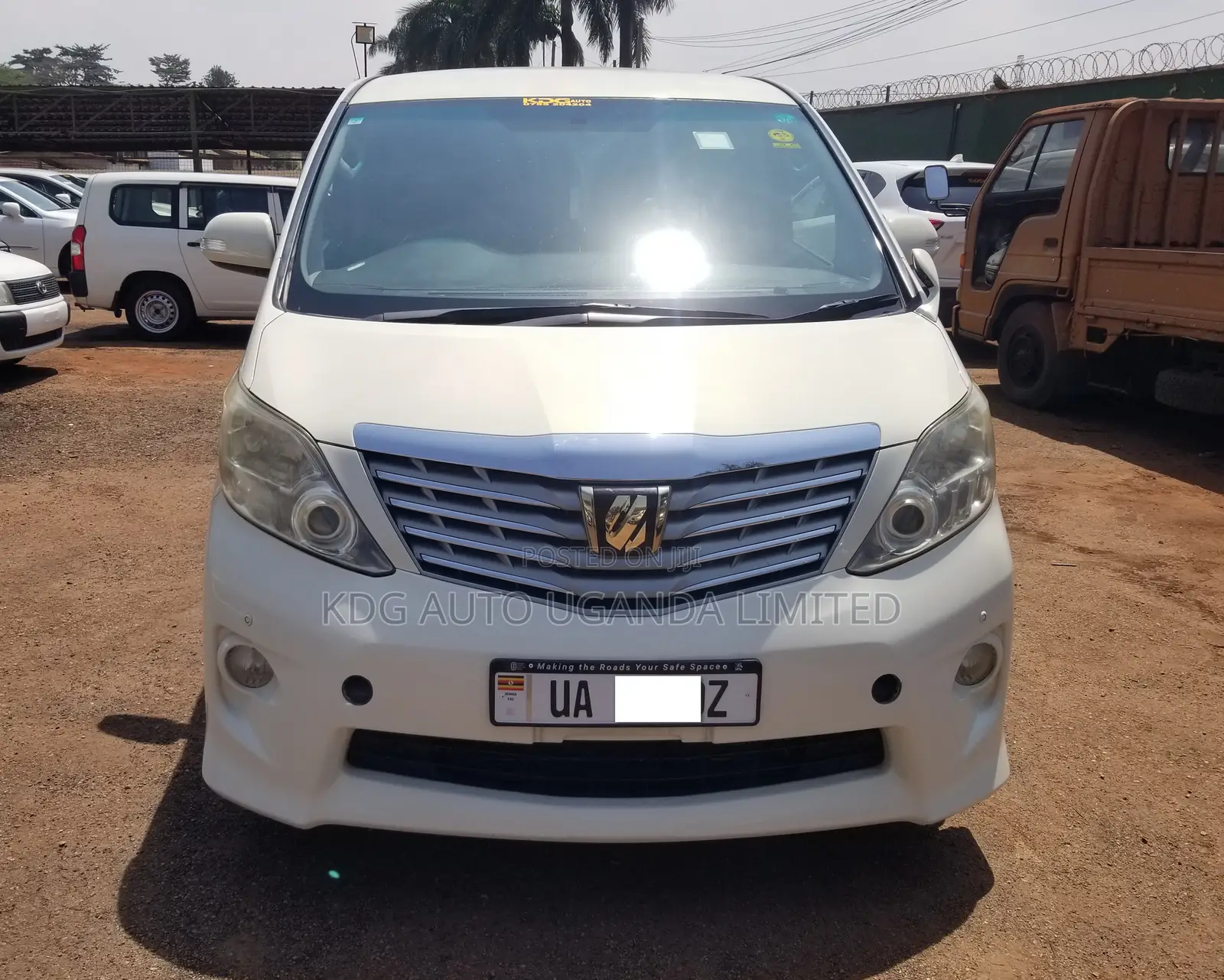 Toyota Alphard 2.4 Petrol FWD 2011 Pearl