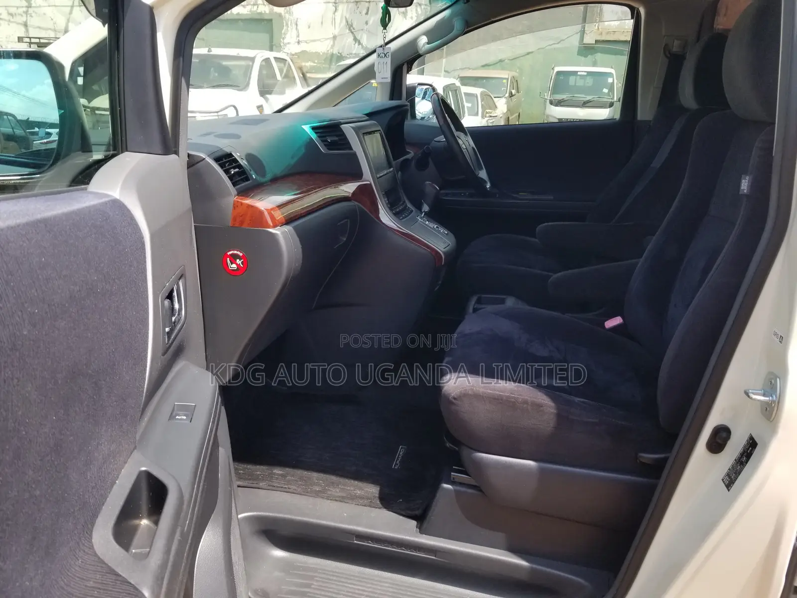 Toyota Alphard 2.4 Petrol FWD 2011 Pearl