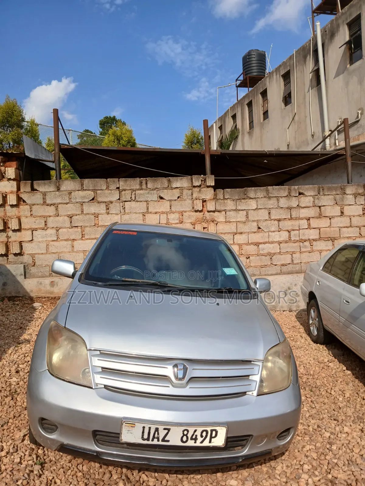 Toyota IST 2005 Silver
