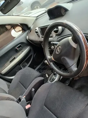 Toyota IST 2005 Silver