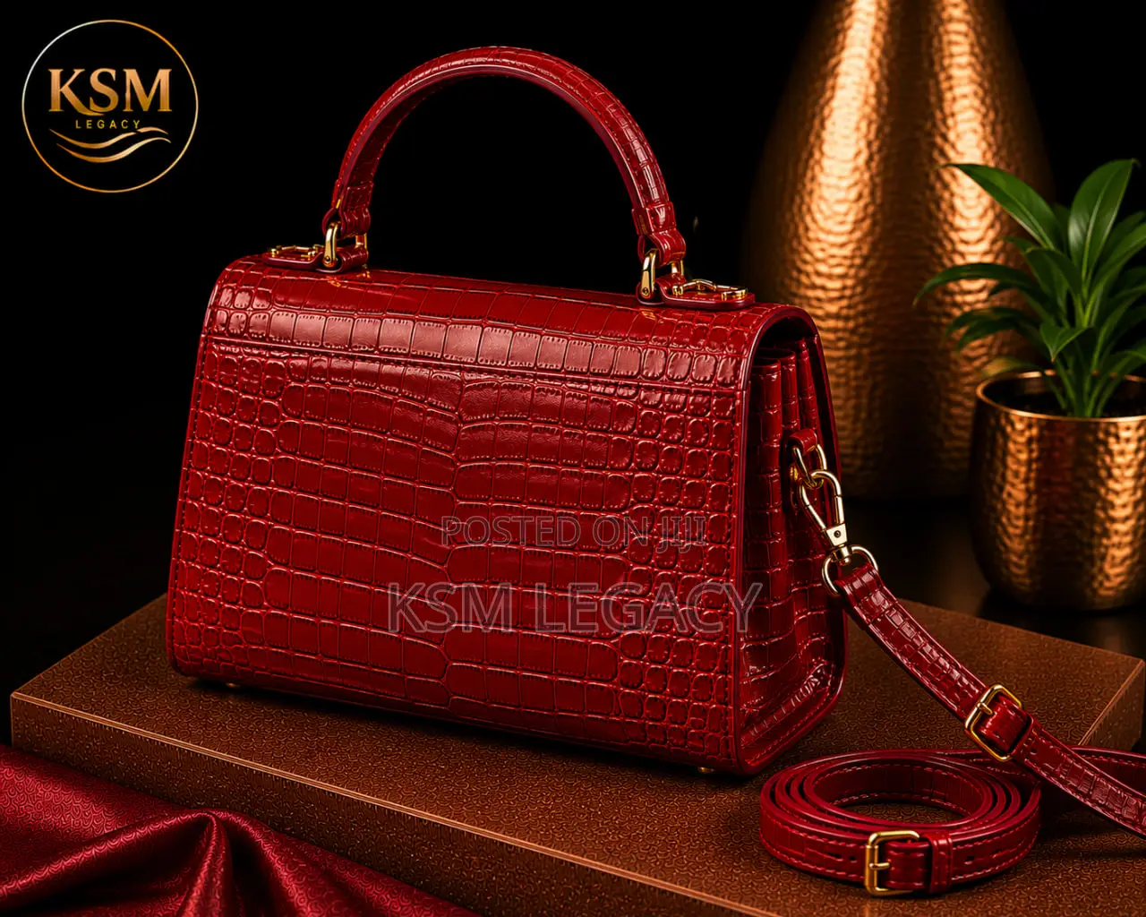Red Crocodile Pattern Handbag for Women – Luxury Design