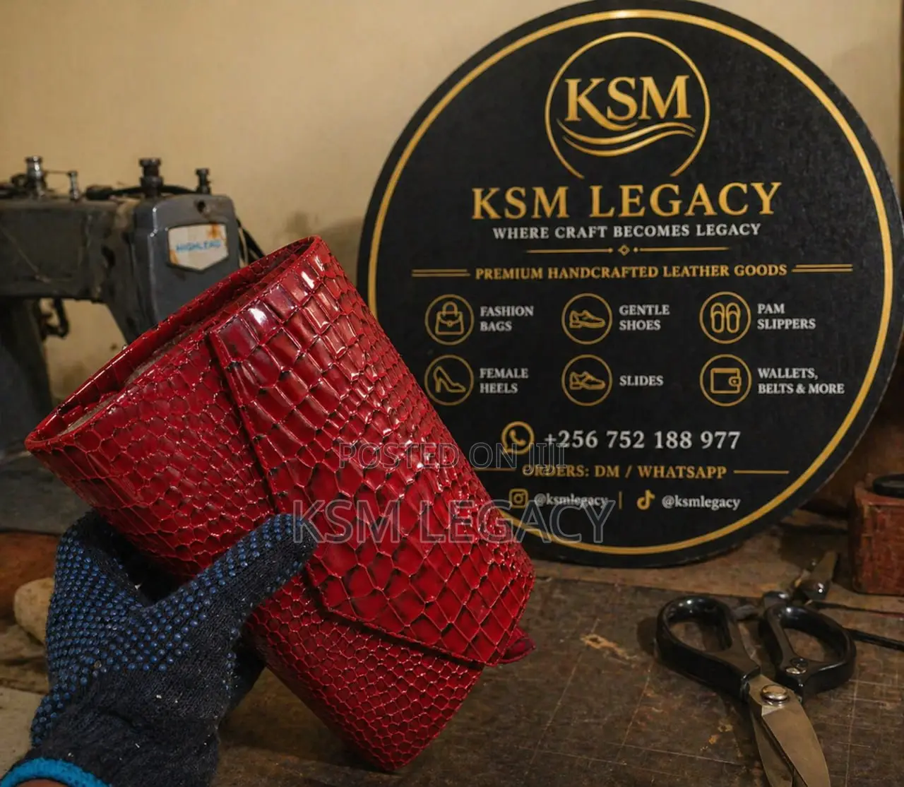 Red Crocodile Pattern Handbag for Women – Luxury Design