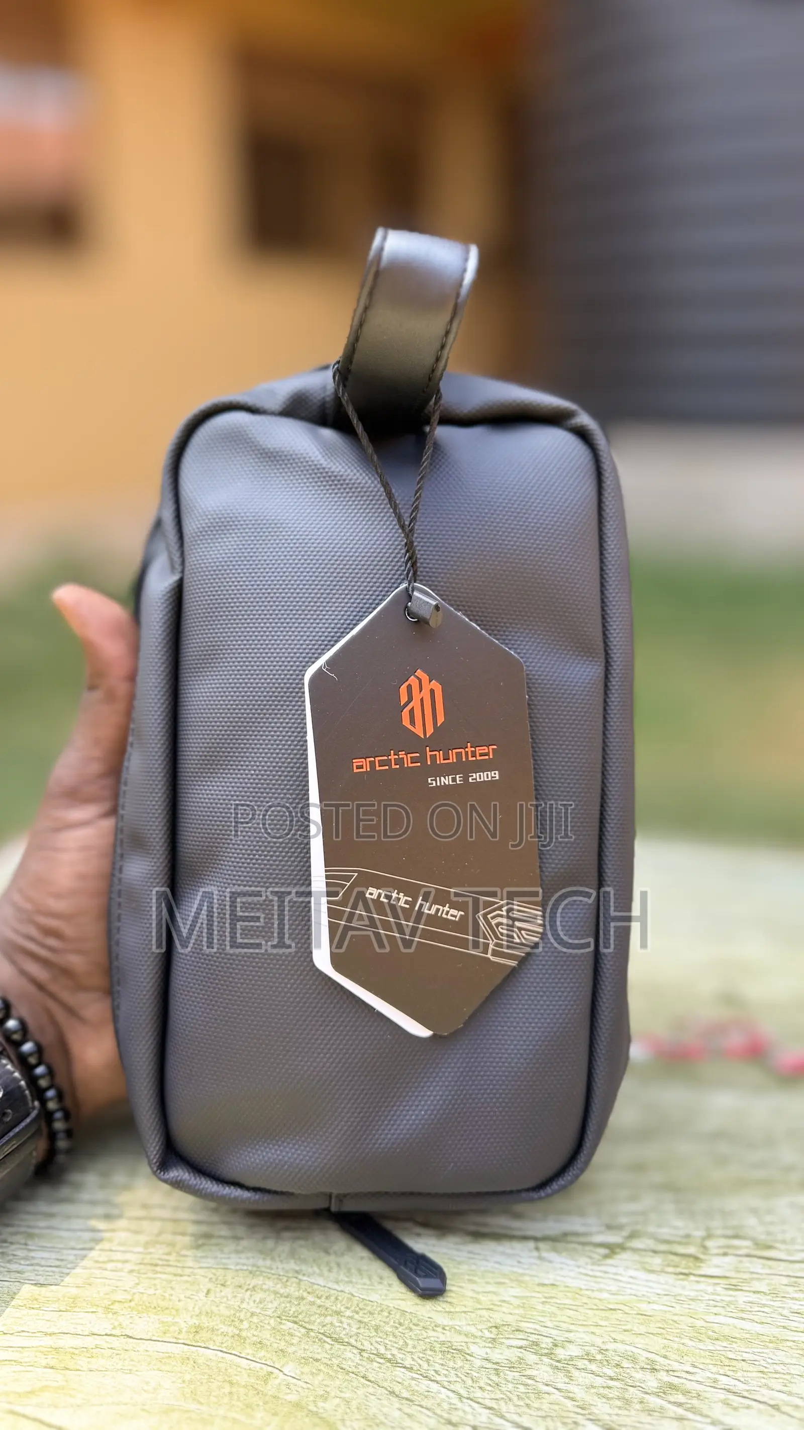 Arctic Hunter Toiletry Bag