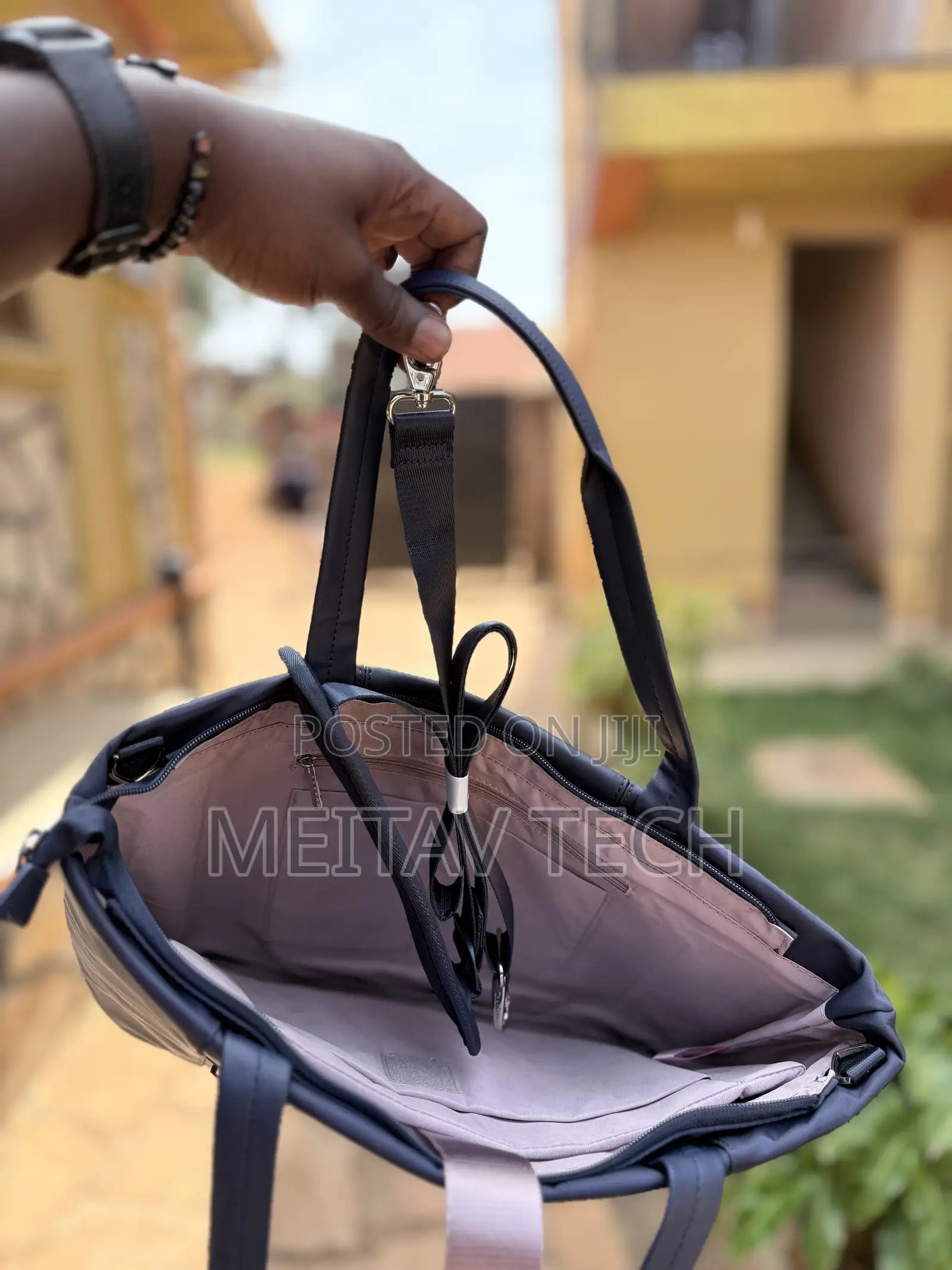 Chantria Women's Tote Bag