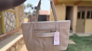 Chantria Women's Tote Bag