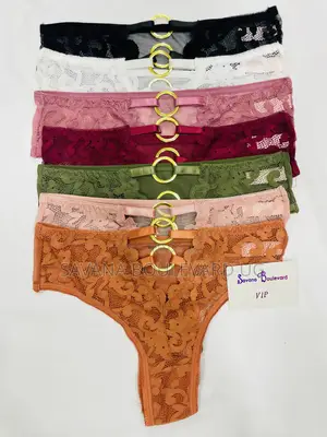 Savana Boulevard Lace Cut-Out Thongs With Gold R