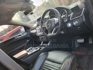 Mercedes-Benz GLE-Class 2018 Black