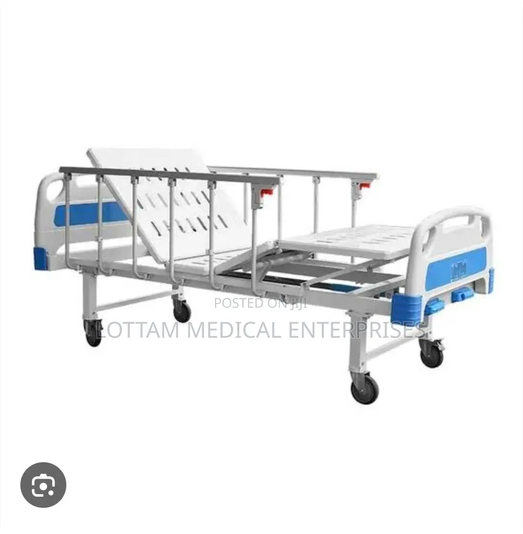 Double Cranked Hospital Bed With Mattress
