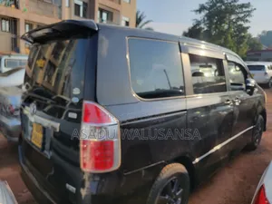 Toyota Noah 2009 Black