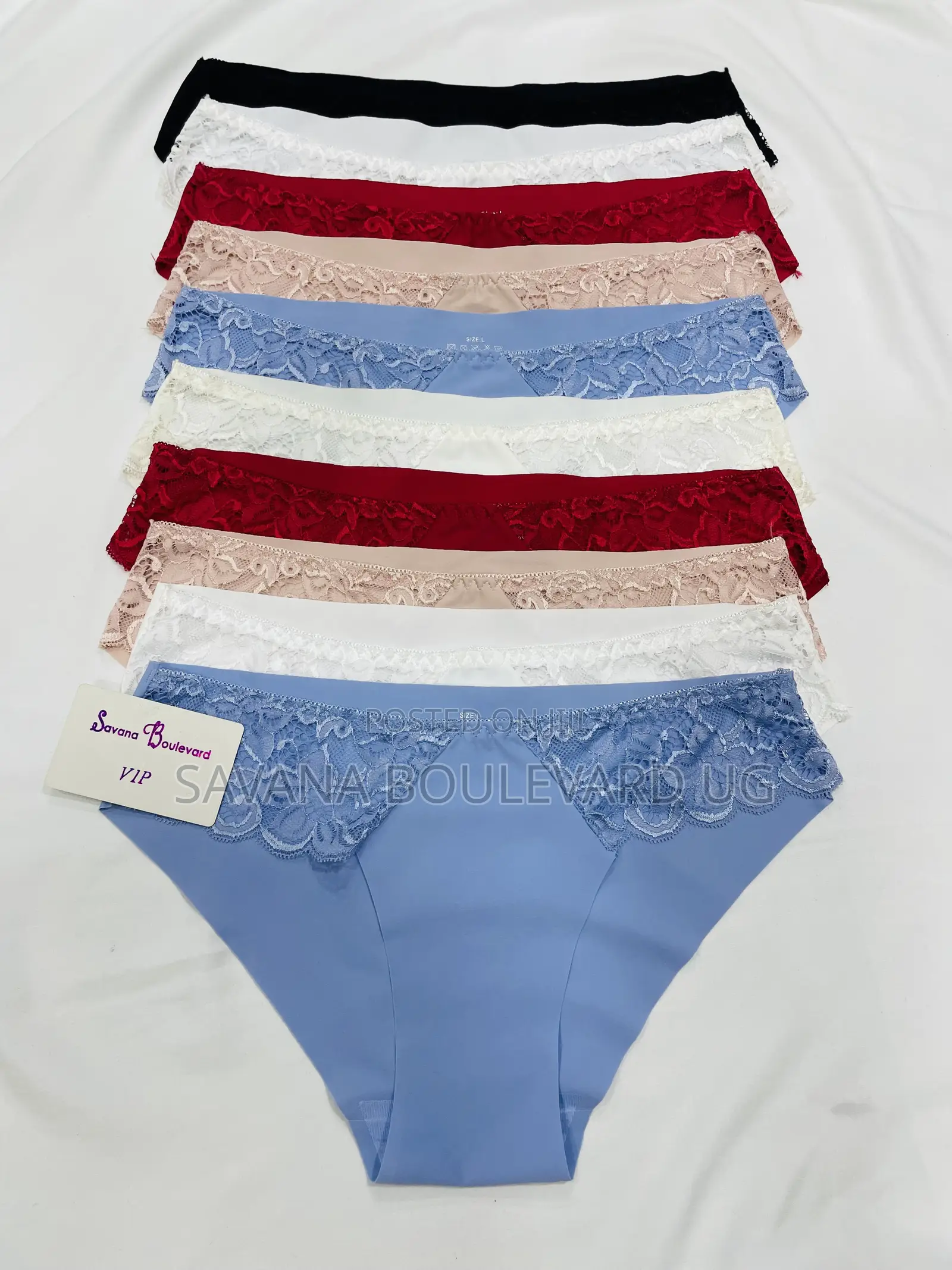 Savana Boulevard Vip Seamless Bikini Panties With Lace Hip Panels