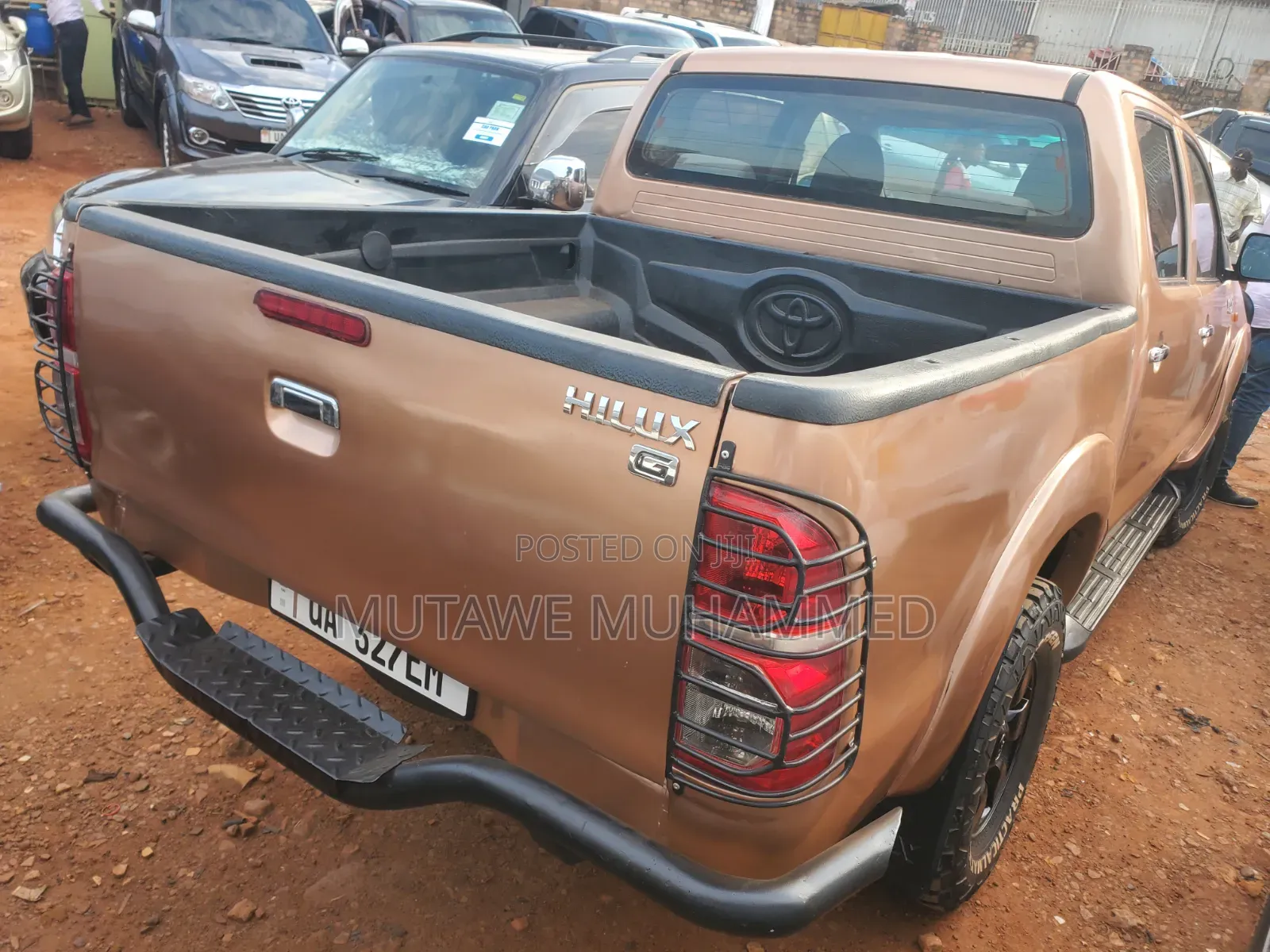 Toyota Hilux 2012 Gold