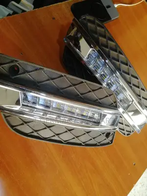 W164 Front Bumper Fog Lights